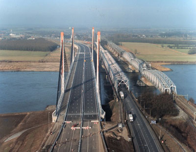 Martinus-Nijhof-brug