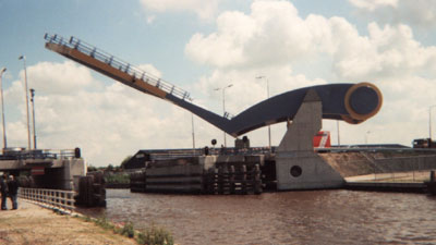 Slauerhofbrug-zijaanzicht